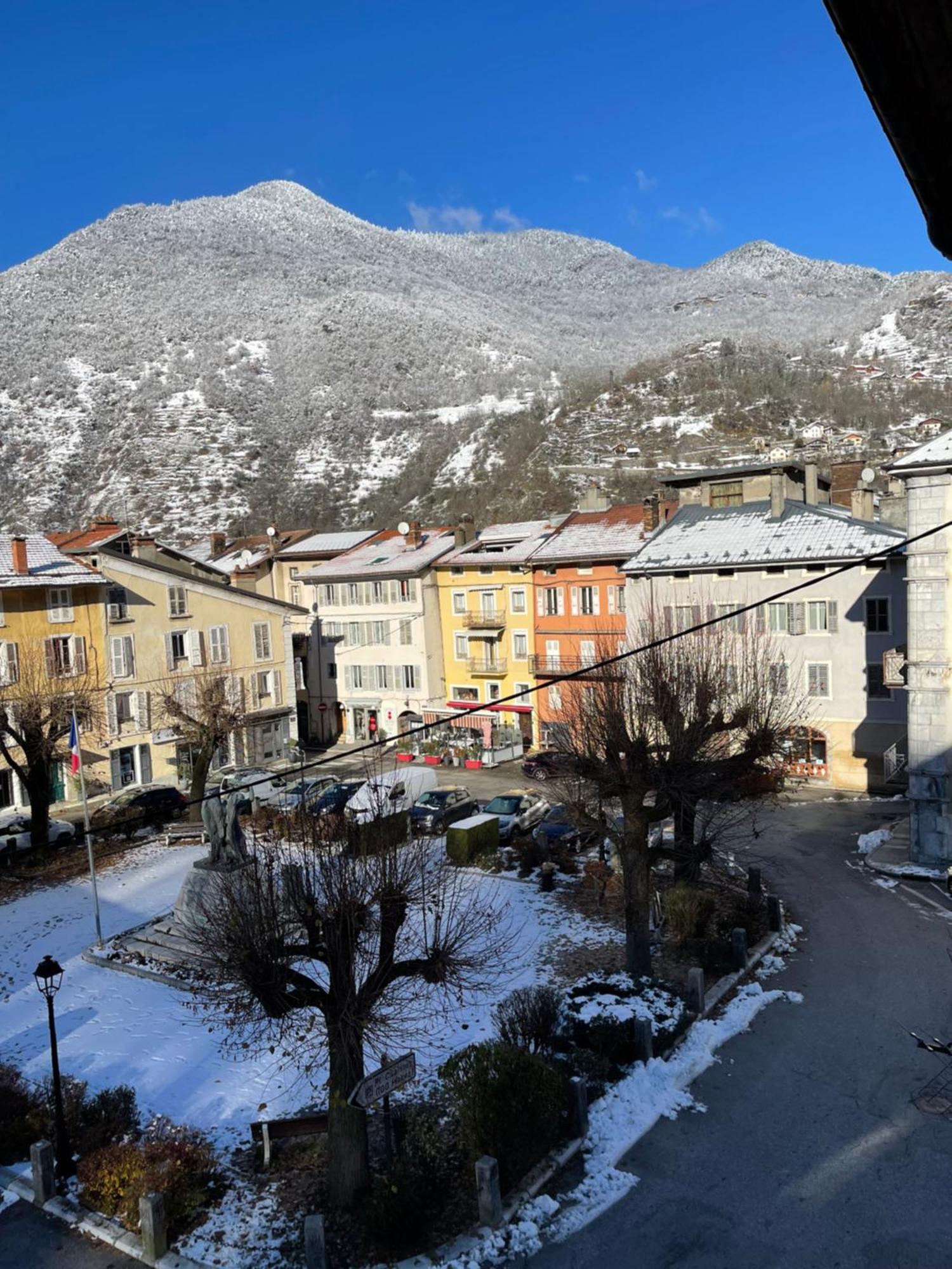 La Montagnette L Ours T1 Maison En Travaux De 10H A 17H Moutiers  Ngoại thất bức ảnh